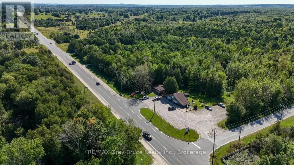 317558 And 317560 Highway 6 And 10 Highway S, Georgian Bluffs